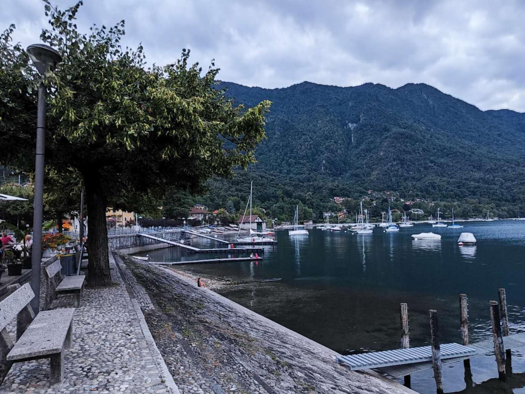 Natura Tra Bosco E Lago Castelveccana Exterior foto
